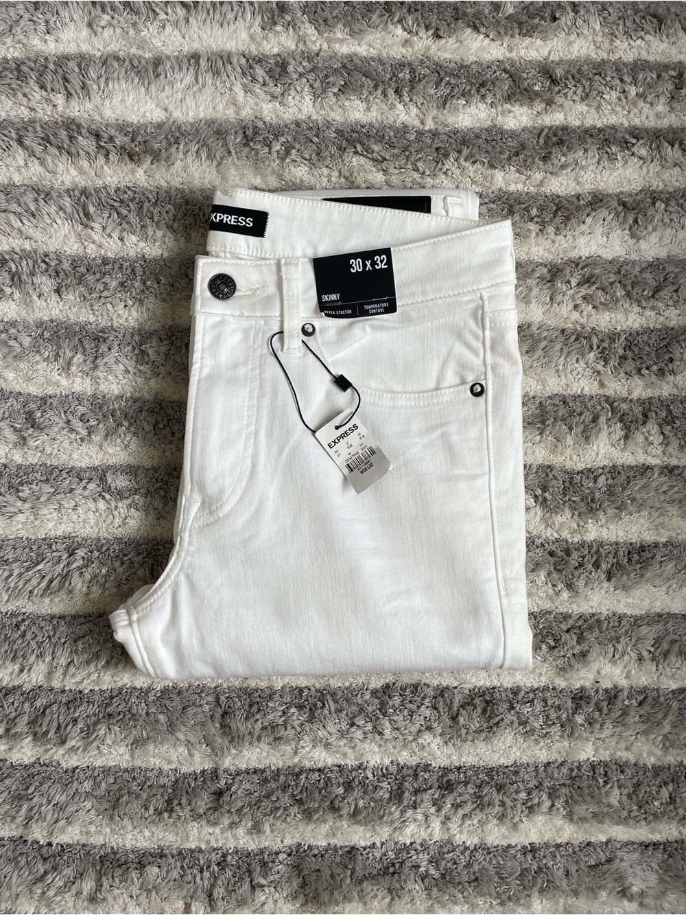 Express Men’s White Skinny Jeans
